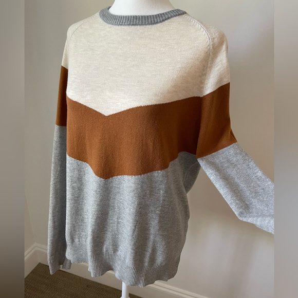 ROOLEE color block lightweight sweater - Size M - Picture 8 of 16